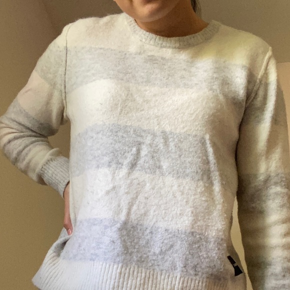 Striped Calvin Klein sweater - Picture 4 of 4